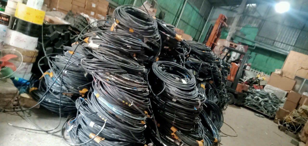 Lô dây cáp điện thu mua nguyên kiện tại kho Toàn Thắng